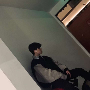 严宸资料,严宸最新歌曲,严宸MV视频,严宸音乐专辑,严宸好听的歌