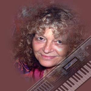 Suzanne Doucet资料,Suzanne Doucet最新歌曲,Suzanne DoucetMV视频,Suzanne Doucet音乐专辑,Suzanne Doucet好听的歌