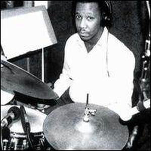 Kenny Washington资料,Kenny Washington最新歌曲,Kenny WashingtonMV视频,Kenny Washington音乐专辑,Kenny Washington好听的歌