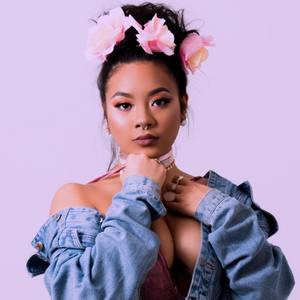 Bella Moon