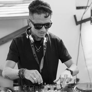 Gary Leroy资料,Gary Leroy最新歌曲,Gary LeroyMV视频,Gary Leroy音乐专辑,Gary Leroy好听的歌