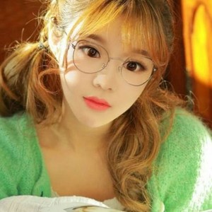 月月资料,月月最新歌曲,月月MV视频,月月音乐专辑,月月好听的歌