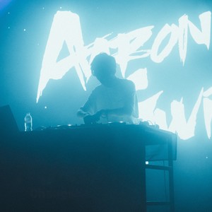 AaronGwin资料,AaronGwin最新歌曲,AaronGwinMV视频,AaronGwin音乐专辑,AaronGwin好听的歌