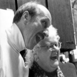 Ronnie Gilbert资料,Ronnie Gilbert最新歌曲,Ronnie GilbertMV视频,Ronnie Gilbert音乐专辑,Ronnie Gilbert好听的歌