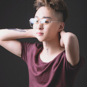 泽雨资料,泽雨最新歌曲,泽雨MV视频,泽雨音乐专辑,泽雨好听的歌