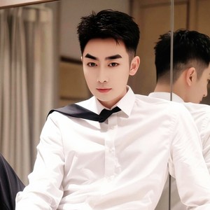 孙微资料,孙微最新歌曲,孙微MV视频,孙微音乐专辑,孙微好听的歌