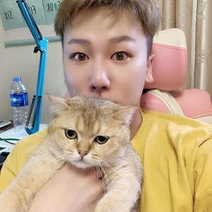 五五资料,五五最新歌曲,五五MV视频,五五音乐专辑,五五好听的歌