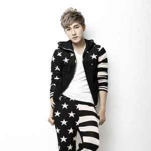 김태관 (辉灿)资料,김태관 (辉灿)最新歌曲,김태관 (辉灿)MV视频,김태관 (辉灿)音乐专辑,김태관 (辉灿)好听的歌