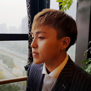 李峻卿资料,李峻卿最新歌曲,李峻卿MV视频,李峻卿音乐专辑,李峻卿好听的歌