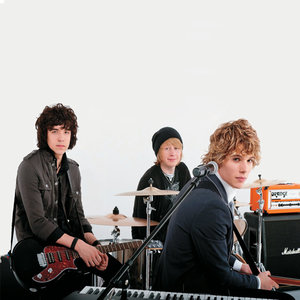 New Hollow资料,New Hollow最新歌曲,New HollowMV视频,New Hollow音乐专辑,New Hollow好听的歌