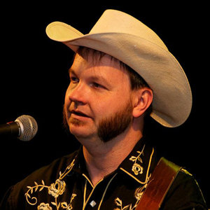 Misisipi Mike Wolf资料,Misisipi Mike Wolf最新歌曲,Misisipi Mike WolfMV视频,Misisipi Mike Wolf音乐专辑,Misisipi Mike Wolf好听的歌