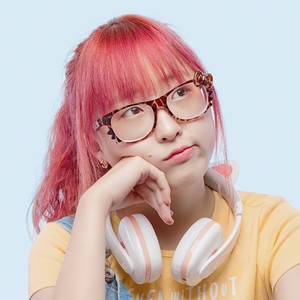 So Suspicious (feat. Plexsy & Silvahound)