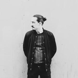 Alister Johnson资料,Alister Johnson最新歌曲,Alister JohnsonMV视频,Alister Johnson音乐专辑,Alister Johnson好听的歌