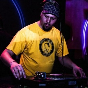 Rowpieces资料,Rowpieces最新歌曲,RowpiecesMV视频,Rowpieces音乐专辑,Rowpieces好听的歌