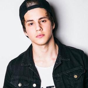 Adventures (feat. Alexa Lusader)