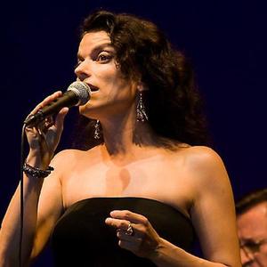Roberta Gambarini资料,Roberta Gambarini最新歌曲,Roberta GambariniMV视频,Roberta Gambarini音乐专辑,Roberta Gambarini好听的歌
