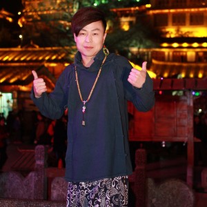 胡松资料,胡松最新歌曲,胡松MV视频,胡松音乐专辑,胡松好听的歌