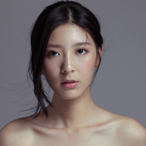 余香凝资料,余香凝最新歌曲,余香凝MV视频,余香凝音乐专辑,余香凝好听的歌