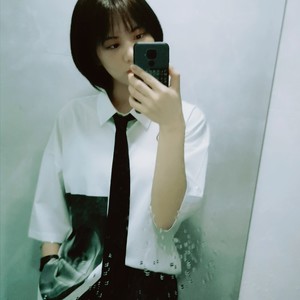 周冰怡资料,周冰怡最新歌曲,周冰怡MV视频,周冰怡音乐专辑,周冰怡好听的歌