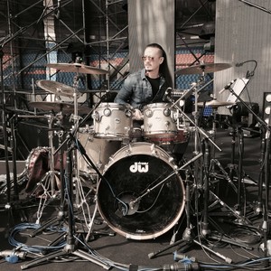 王澜资料,王澜最新歌曲,王澜MV视频,王澜音乐专辑,王澜好听的歌