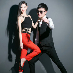 方脸组合资料,方脸组合最新歌曲,方脸组合MV视频,方脸组合音乐专辑,方脸组合好听的歌