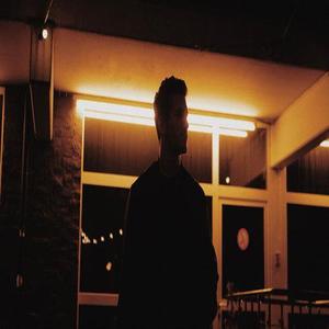 FLYES资料,FLYES最新歌曲,FLYESMV视频,FLYES音乐专辑,FLYES好听的歌