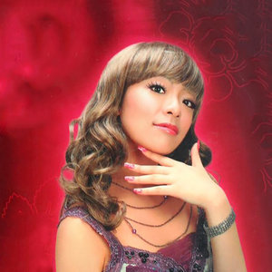 施怡资料,施怡最新歌曲,施怡MV视频,施怡音乐专辑,施怡好听的歌