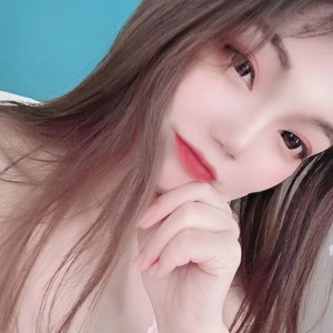 羞答答的玫瑰静悄悄的开