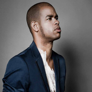 Roberto Fonseca资料,Roberto Fonseca最新歌曲,Roberto FonsecaMV视频,Roberto Fonseca音乐专辑,Roberto Fonseca好听的歌