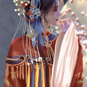 鹿漓资料,鹿漓最新歌曲,鹿漓MV视频,鹿漓音乐专辑,鹿漓好听的歌