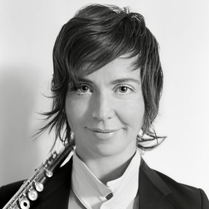 Claire Chase资料,Claire Chase最新歌曲,Claire ChaseMV视频,Claire Chase音乐专辑,Claire Chase好听的歌