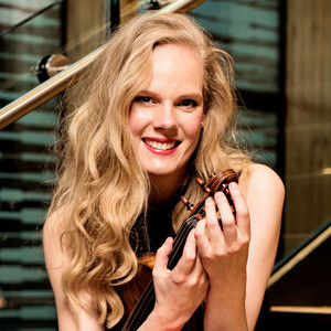 Simone Lamsma资料,Simone Lamsma最新歌曲,Simone LamsmaMV视频,Simone Lamsma音乐专辑,Simone Lamsma好听的歌