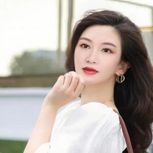 董凤芝资料,董凤芝最新歌曲,董凤芝MV视频,董凤芝音乐专辑,董凤芝好听的歌