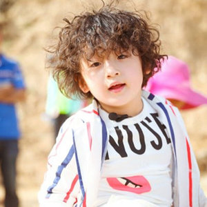 邹明轩资料,邹明轩最新歌曲,邹明轩MV视频,邹明轩音乐专辑,邹明轩好听的歌