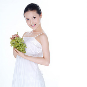 王欢 - 风含情水含笑