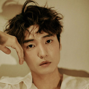 李响资料,李响最新歌曲,李响MV视频,李响音乐专辑,李响好听的歌