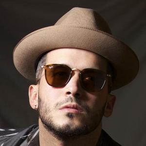 Zeo Munoz资料,Zeo Munoz最新歌曲,Zeo MunozMV视频,Zeo Munoz音乐专辑,Zeo Munoz好听的歌