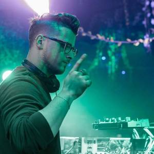 Juan Sapia资料,Juan Sapia最新歌曲,Juan SapiaMV视频,Juan Sapia音乐专辑,Juan Sapia好听的歌