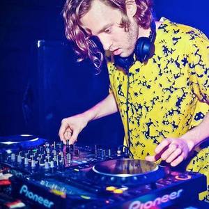 Dubbel Dutch资料,Dubbel Dutch最新歌曲,Dubbel DutchMV视频,Dubbel Dutch音乐专辑,Dubbel Dutch好听的歌