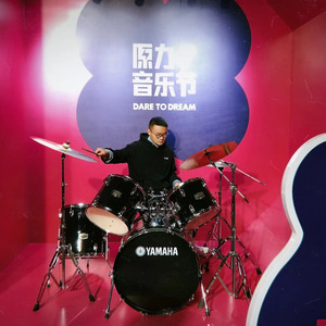 尹怡龙资料,尹怡龙最新歌曲,尹怡龙MV视频,尹怡龙音乐专辑,尹怡龙好听的歌