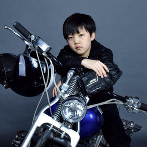 洪伟嘉资料,洪伟嘉最新歌曲,洪伟嘉MV视频,洪伟嘉音乐专辑,洪伟嘉好听的歌