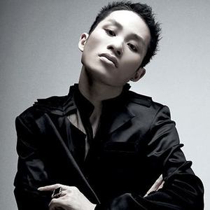 Tùng Dương资料,Tùng Dương最新歌曲,Tùng DươngMV视频,Tùng Dương音乐专辑,Tùng Dương好听的歌