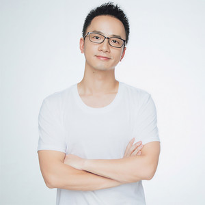 她会魔法吧
