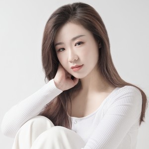 一开始说陪你到老的人现在他还在吗