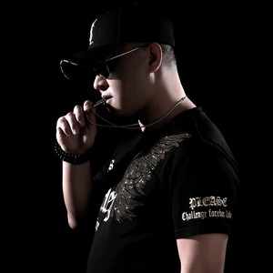 阿龙先生资料,阿龙先生最新歌曲,阿龙先生MV视频,阿龙先生音乐专辑,阿龙先生好听的歌