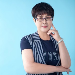 福姐资料,福姐最新歌曲,福姐MV视频,福姐音乐专辑,福姐好听的歌