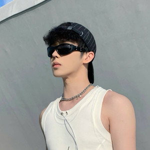 李佑泽资料,李佑泽最新歌曲,李佑泽MV视频,李佑泽音乐专辑,李佑泽好听的歌