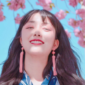 季绾资料,季绾最新歌曲,季绾MV视频,季绾音乐专辑,季绾好听的歌