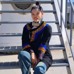 加拉伍牛资料,加拉伍牛最新歌曲,加拉伍牛MV视频,加拉伍牛音乐专辑,加拉伍牛好听的歌