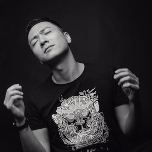 万钧资料,万钧最新歌曲,万钧MV视频,万钧音乐专辑,万钧好听的歌